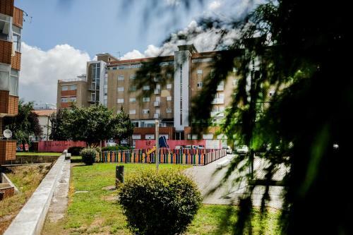 Cozy 3 Room Apartment In Penafiel Centre