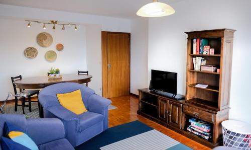 Cozy 3 Room Apartment In Penafiel Centre