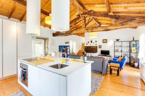 Hostal Home, By Julieta