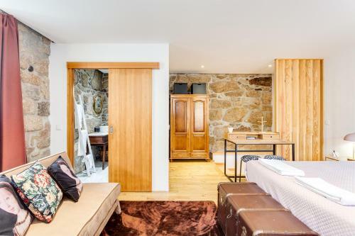 Hostal Home, By Julieta