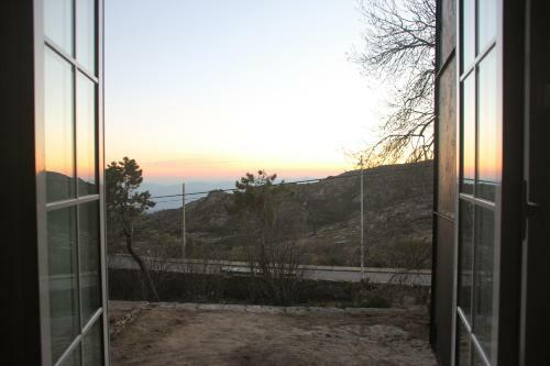 Mountain House/ Serra Da Estrela