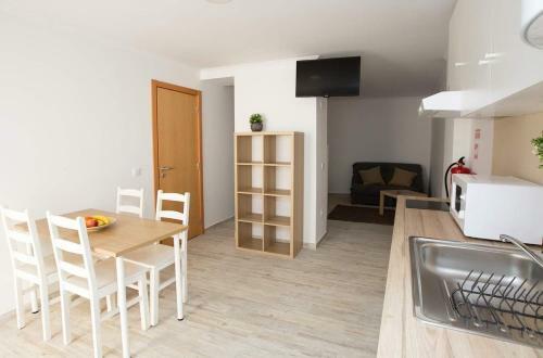Apartamento Es7�dios
