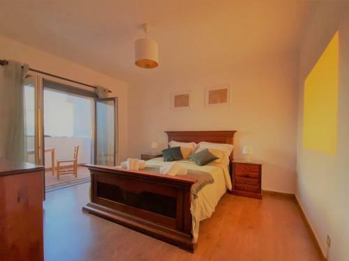 Superb Villa In Baleal W/ Patio, Parking & 5 Brs