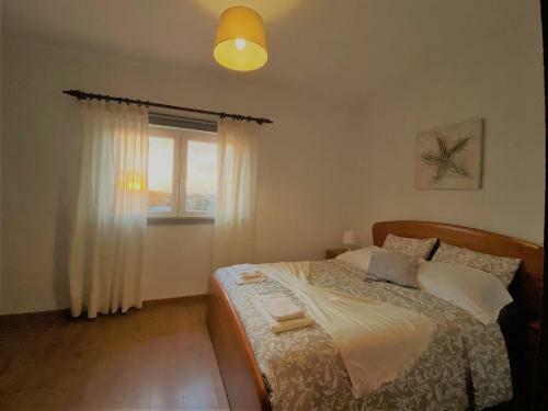 Superb Villa In Baleal W/ Patio, Parking & 5 Brs