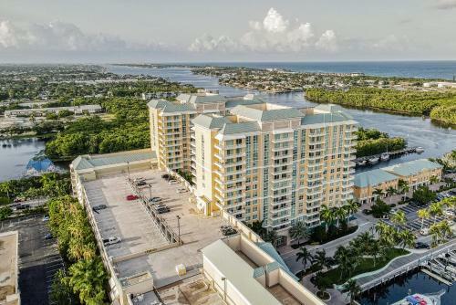 A Slice Of Heaven At Mariner Village