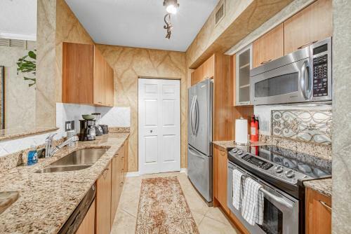 A Slice Of Heaven At Mariner Village
