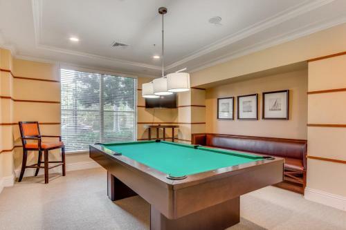 A Slice Of Heaven At Mariner Village