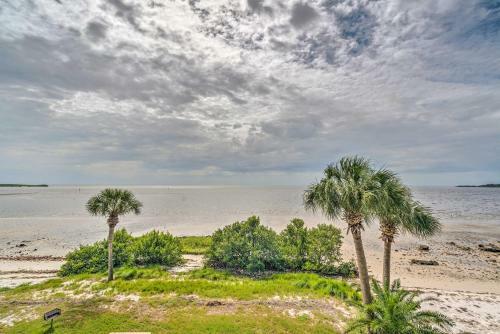 Apartamento Charming Cedar Key Condo Direct Beach Access