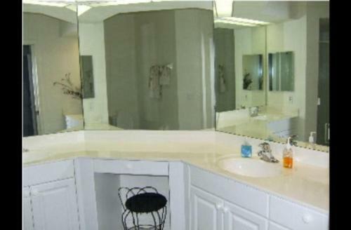 Lighthouse Bay Condos By Ipg