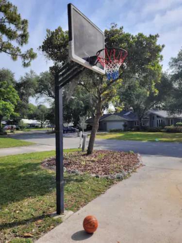 Remodeled 4br Pool Home/img Golf View/near Beaches