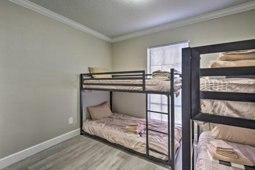 Bradenton Home With Screened-in Porch And Pool!