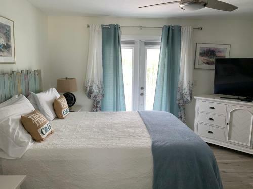 Beach Dreams Resort