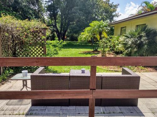 Sunshine Acre. King Master Suite & Big Yard