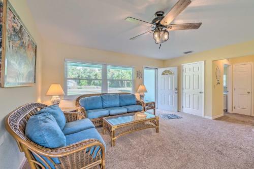 Vivid Crystal River Home With Screened-in Porch