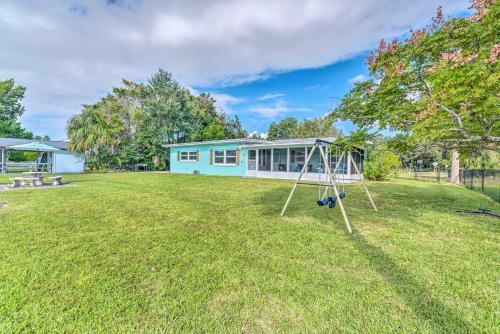 Vivid Crystal River Home With Screened-in Porch