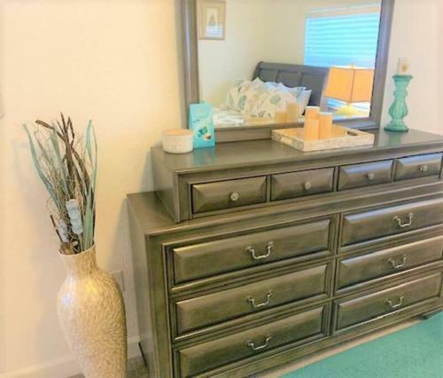 Beautiful Bright & Sparkling 2bed 1bath Beach Retreat - Unit 212