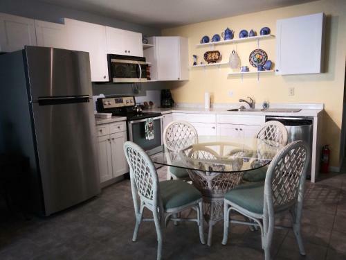 Apartamento The Three Sisters - The Pelican 2br Apt.