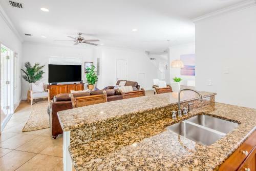 Social Tides Villa #7209