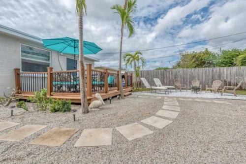 Flip Flop Inn - Off Atlantic Ave