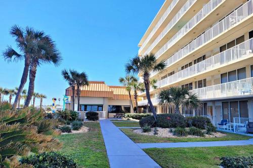Castaways Beach Resort Condo Unit 514