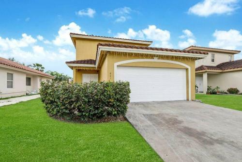 Villa Pool Table Hot Tub King Bed Home W/ Boat Parking