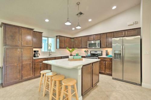 Bright Haven With Pool, Steps To Secluded Beach