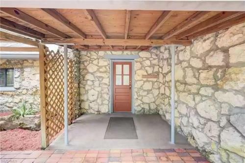 Fabulous House Near Downtown Fort Myers