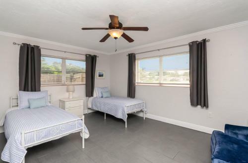Davis Oasis