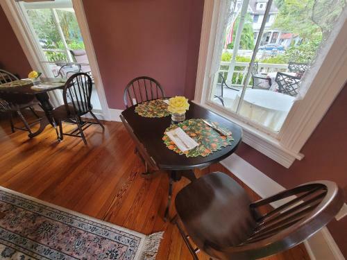 Bed & Breakfast The Camellia Rose Inn - Stardust Room