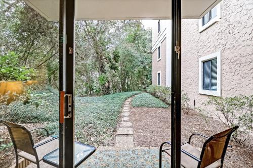 2103 Beach Wood