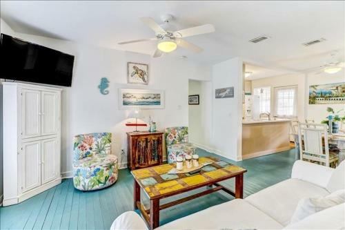 2185 S Fletcher Home