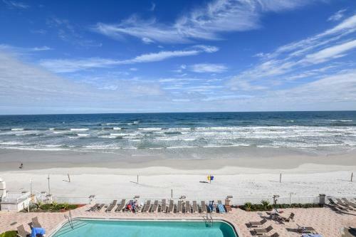 Hotel Ocean View Studio Condo.