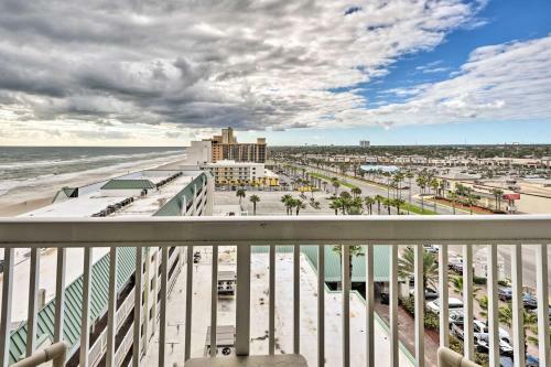 Apartamento 9th-floor Daytona Beach Condo With Ocean Views!
