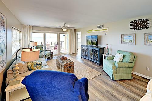 Amelia South Condos