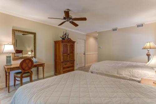 Tennis Villas III