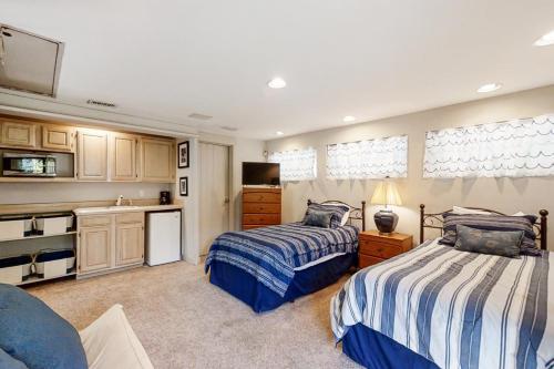 17 Beach Walker Road