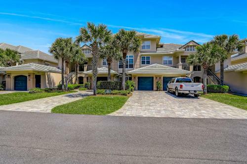 5258 Sea Chase Unit 2