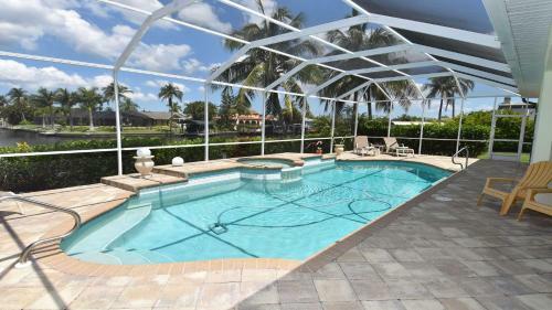 Villa Rosegarden - With A Perfect Water View