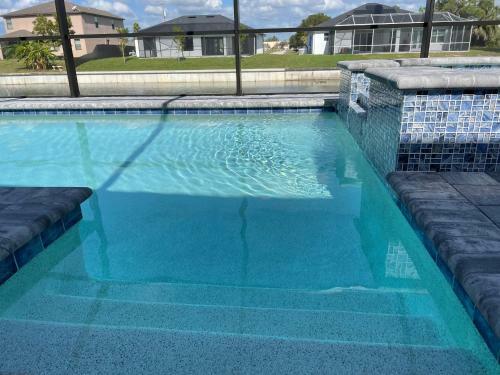 Villa Skyline Cape Coral, Private Heated Pool And Spa