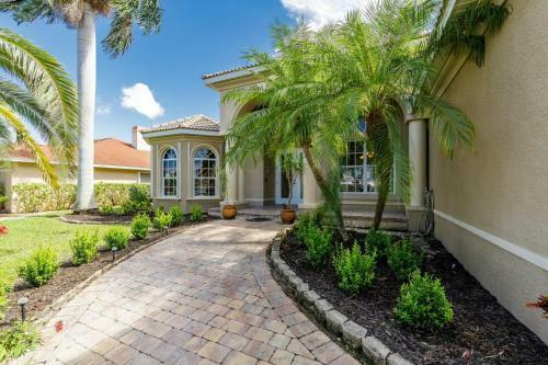 Villa Barefoot - Roelens Vacations - Heated Pool & Spa, Gulf Access, Sleeping Capabilities For 10!