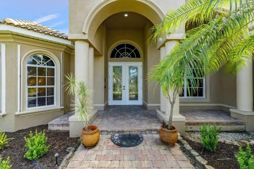 Villa Barefoot - Roelens Vacations - Heated Pool & Spa, Gulf Access, Sleeping Capabilities For 10!