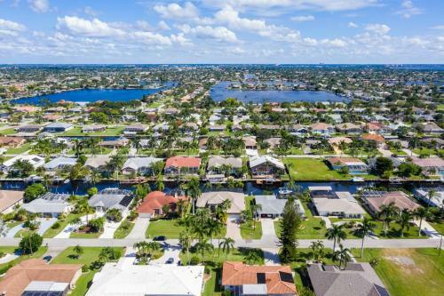 Villa Barefoot - Roelens Vacations - Heated Pool & Spa, Gulf Access, Sleeping Capabilities For 10!