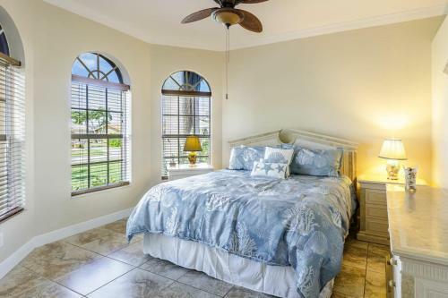 Villa Barefoot - Roelens Vacations - Heated Pool & Spa, Gulf Access, Sleeping Capabilities For 10!