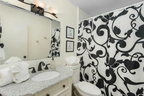 Bikini Bottom Bungalow - Heated Pool & Game Room - Roelens Vacations