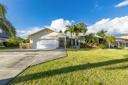 Lake House At The Cape - Roelens Vacations