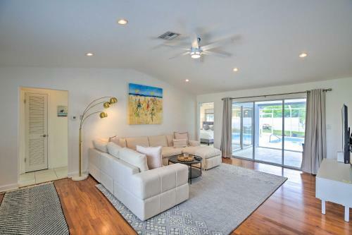 Cozy Home With Private Yard, 1 Block To Canal!