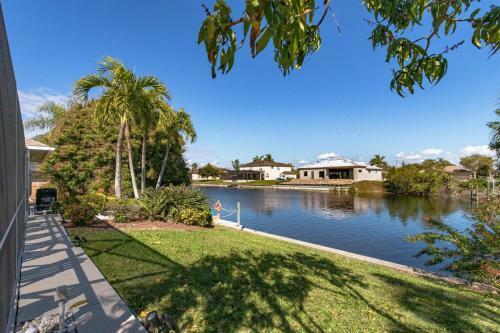 Villa X-ta-sea - Cape Coral - Roelens Vacations