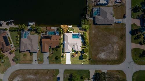Villa X-ta-sea - Cape Coral - Roelens Vacations
