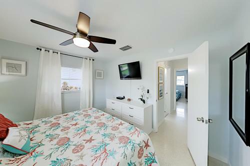Waterfront Getaway
