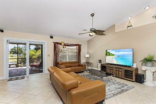 Private Waterfront Villa Heated Pool Pool Table Villa Heat Wave - Roelens Vacations